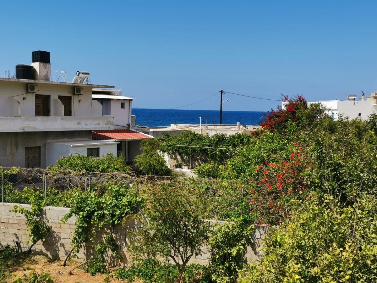 Βig Βlue Apartments Makrýgialos Eksteriør bilde