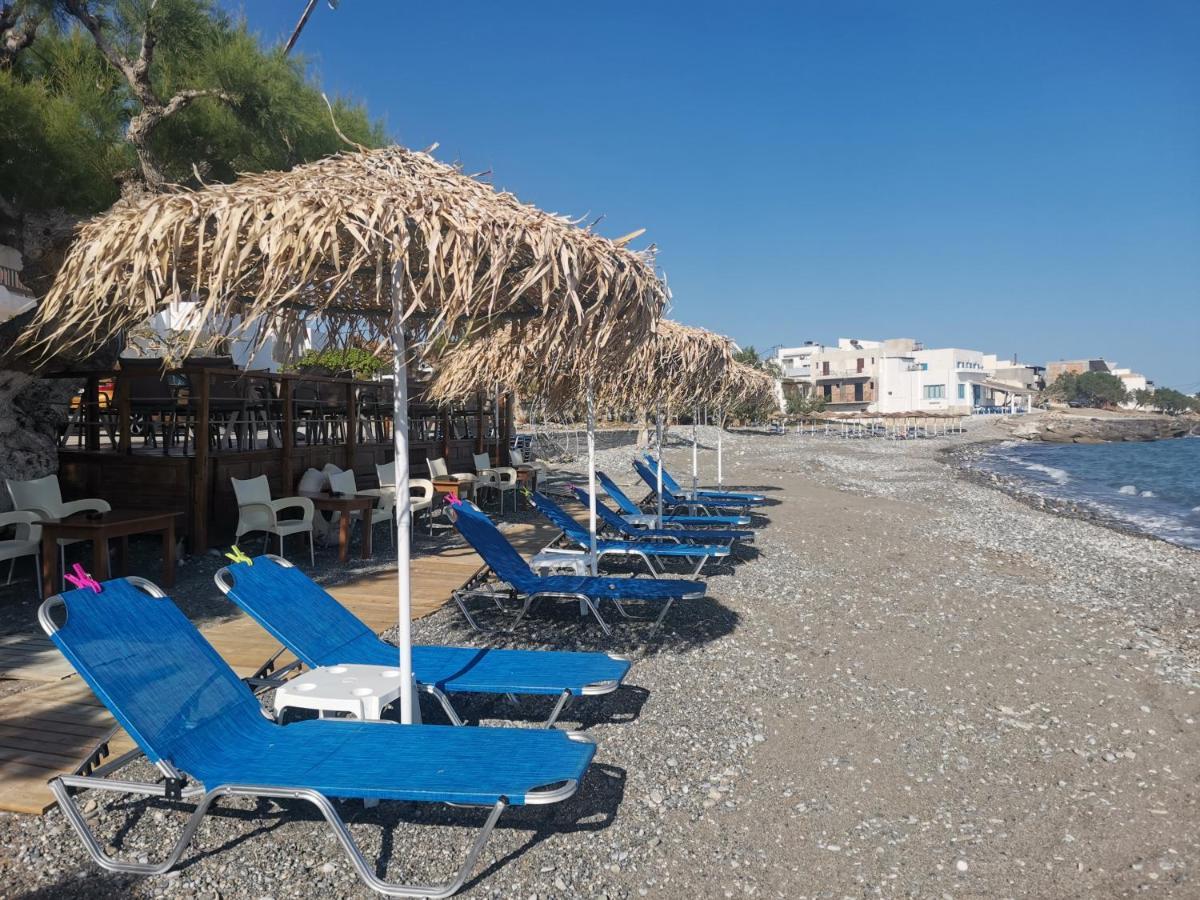 Βig Βlue Apartments Makrýgialos Eksteriør bilde