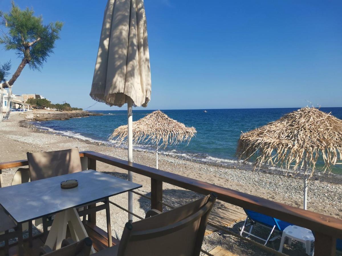 Βig Βlue Apartments Makrýgialos Eksteriør bilde