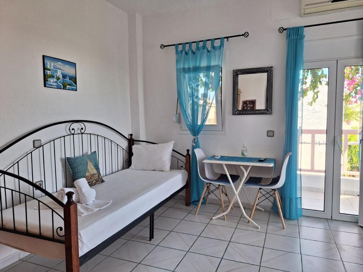 Βig Βlue Apartments Makrýgialos Eksteriør bilde